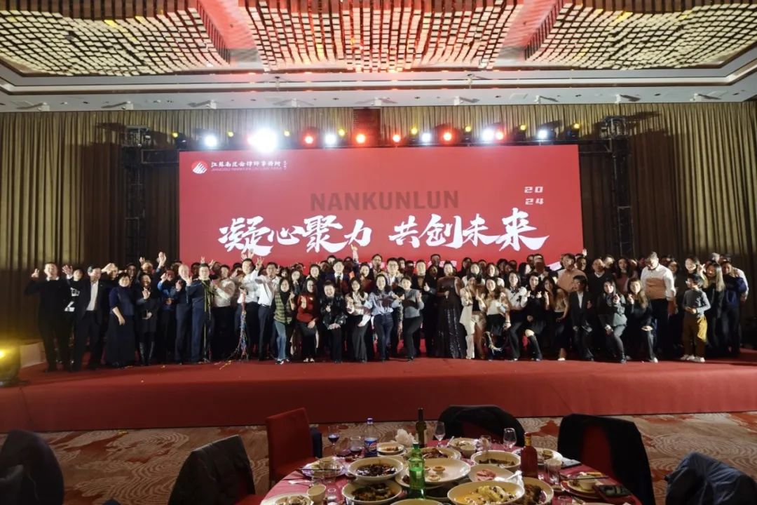 cff175c556c4a463d1ad2e5b4d52f759.jpg